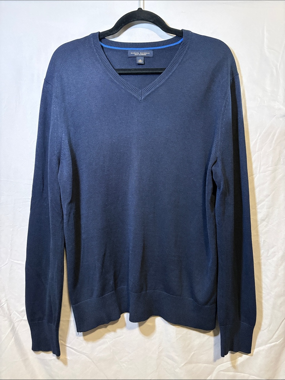 Banana Republic Silk Cashmere Dark Navy V-Neck Sweater - Men's luxury